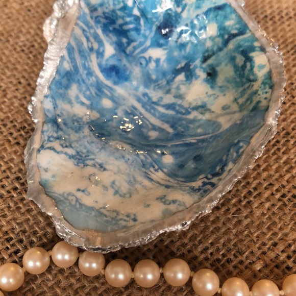 Oyster Shell Ring & Trinket Dish - Picture 7 of 9